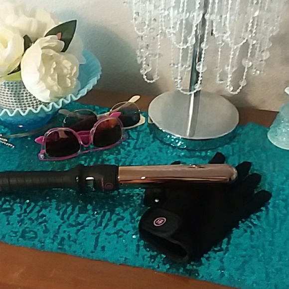 Other - Bombay Hair Rose Gold Curling Wand - 100% Titanium